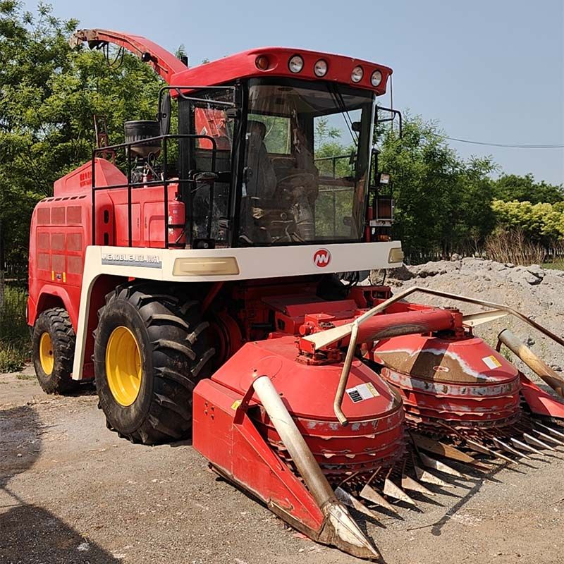 大型輪式青儲機(jī)